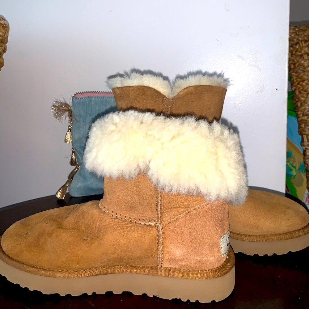 UGG - Azalea - Picture 4 of 4